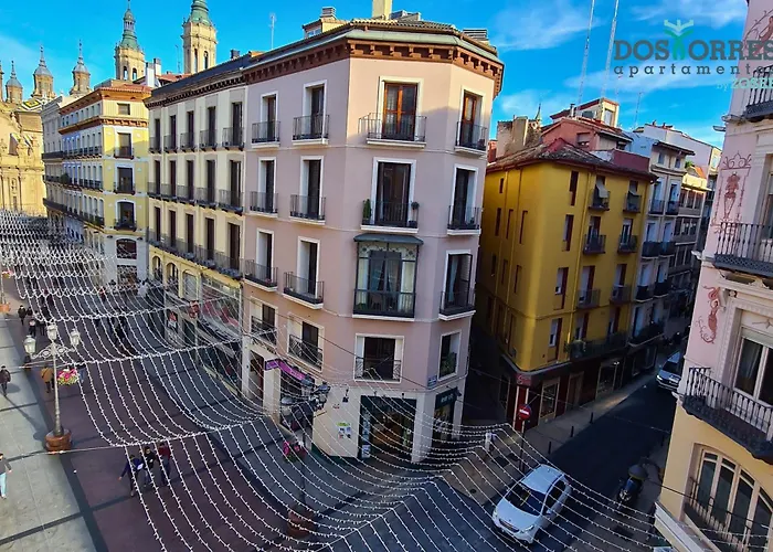 Dos Torres Pilar Suites- balcones con vistas a la ciudad